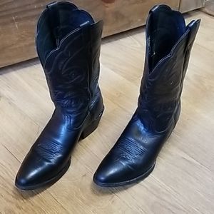Black women's western boots